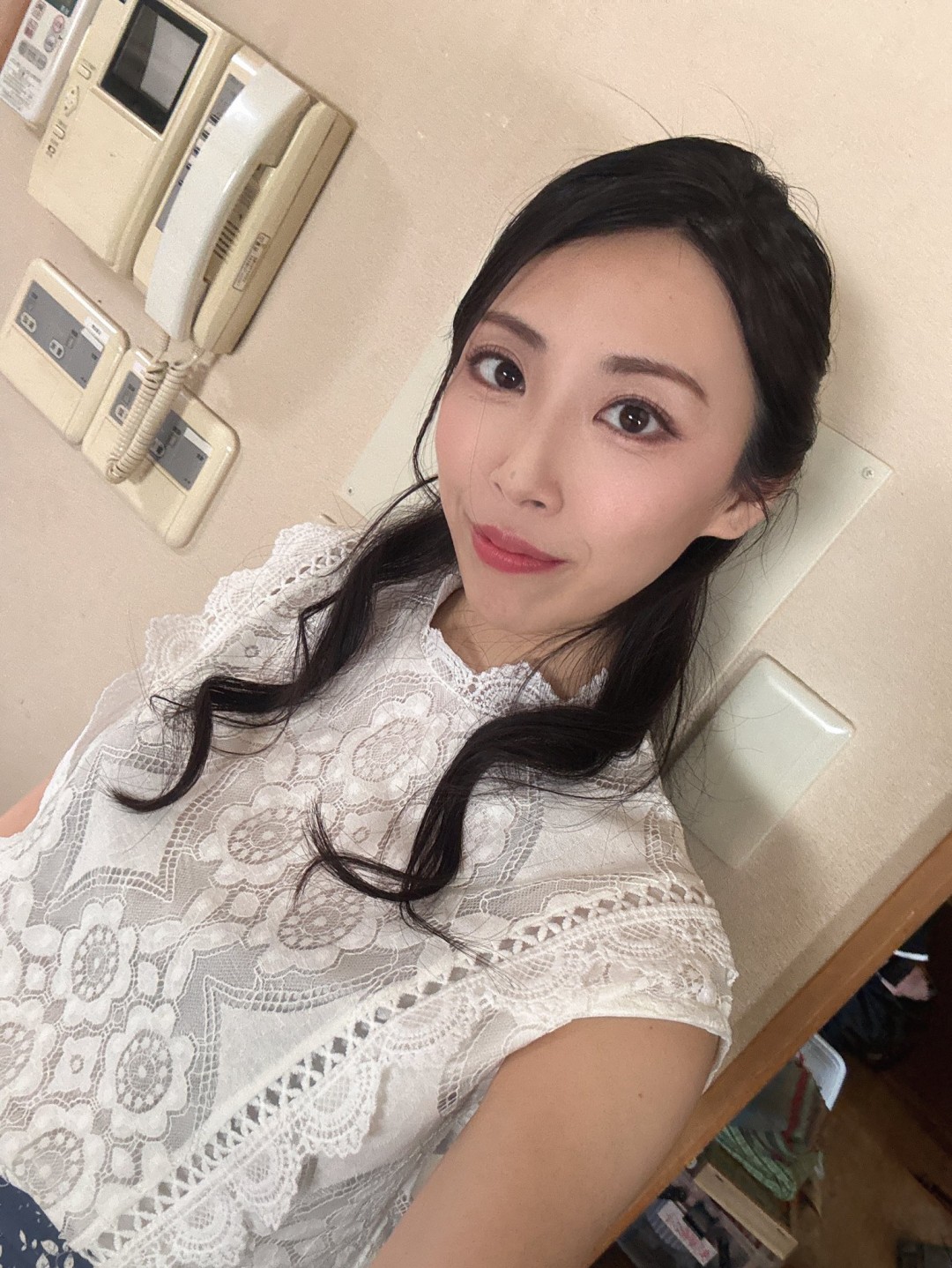 岡西友美(Okanishi Tomomi)