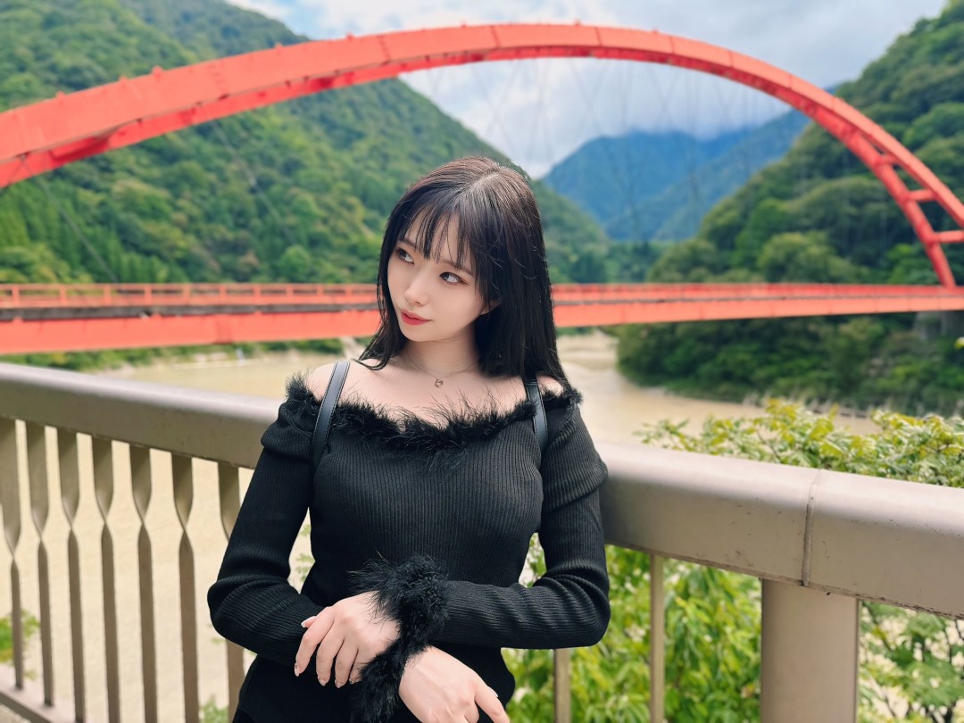 美波こづえ(Minami Kozue)