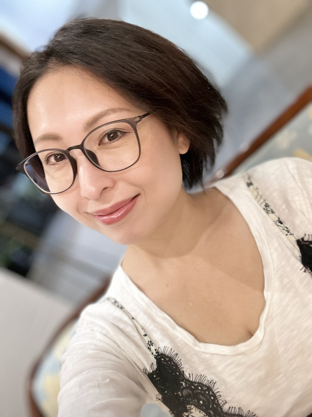 佐田茉莉子(佐田茉莉子,Sata Mariko)