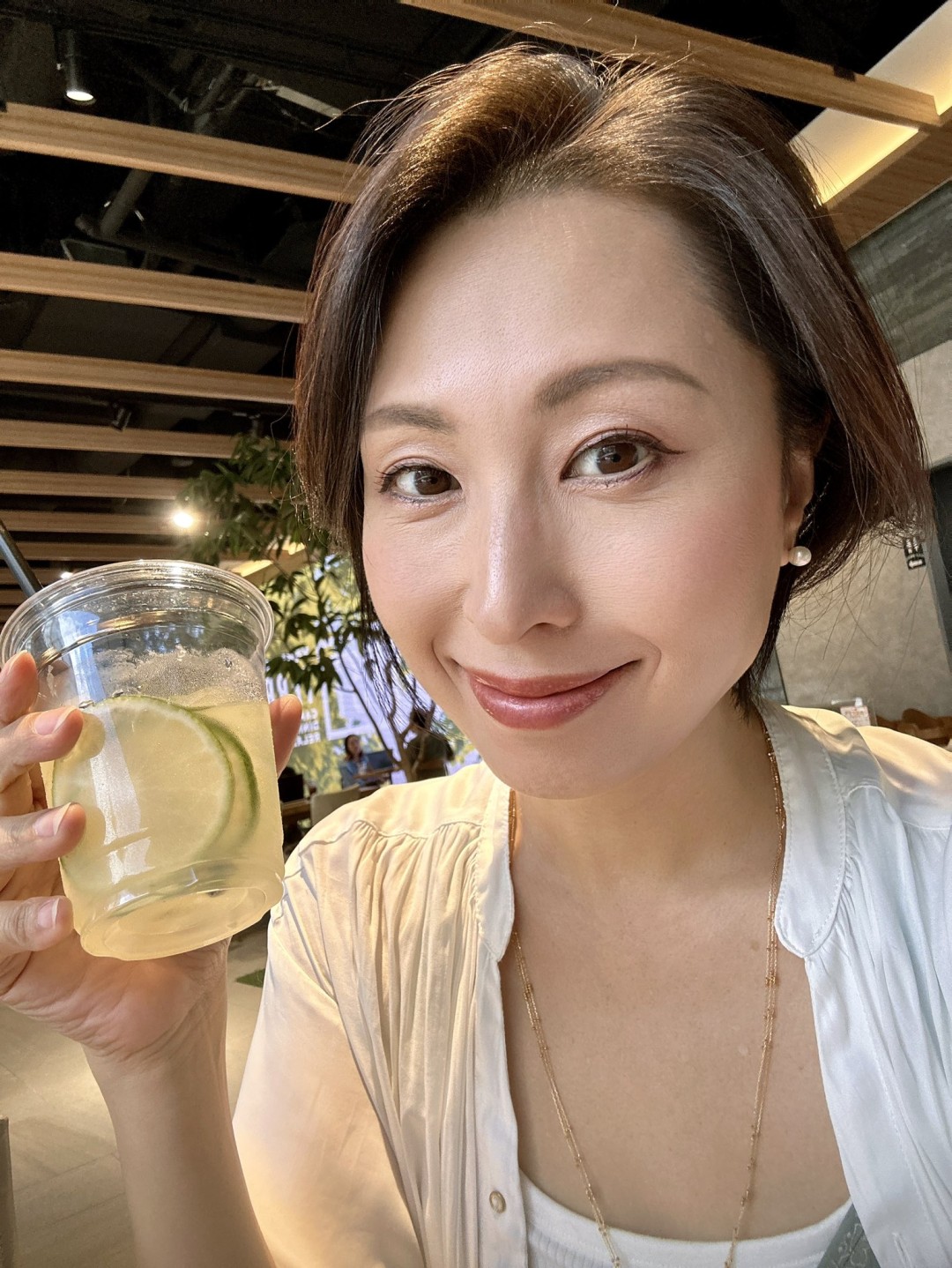 佐田茉莉子(佐田茉莉子,Sata Mariko)