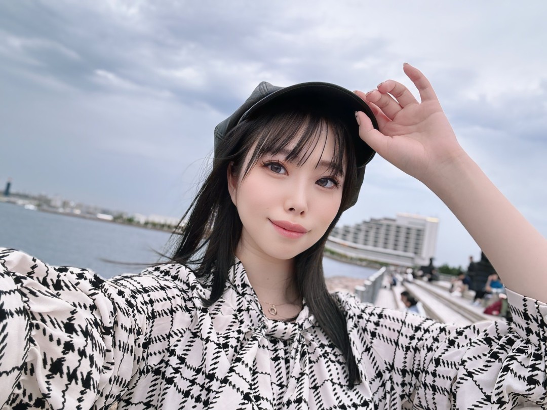 美波こづえ(Minami Kozue)
