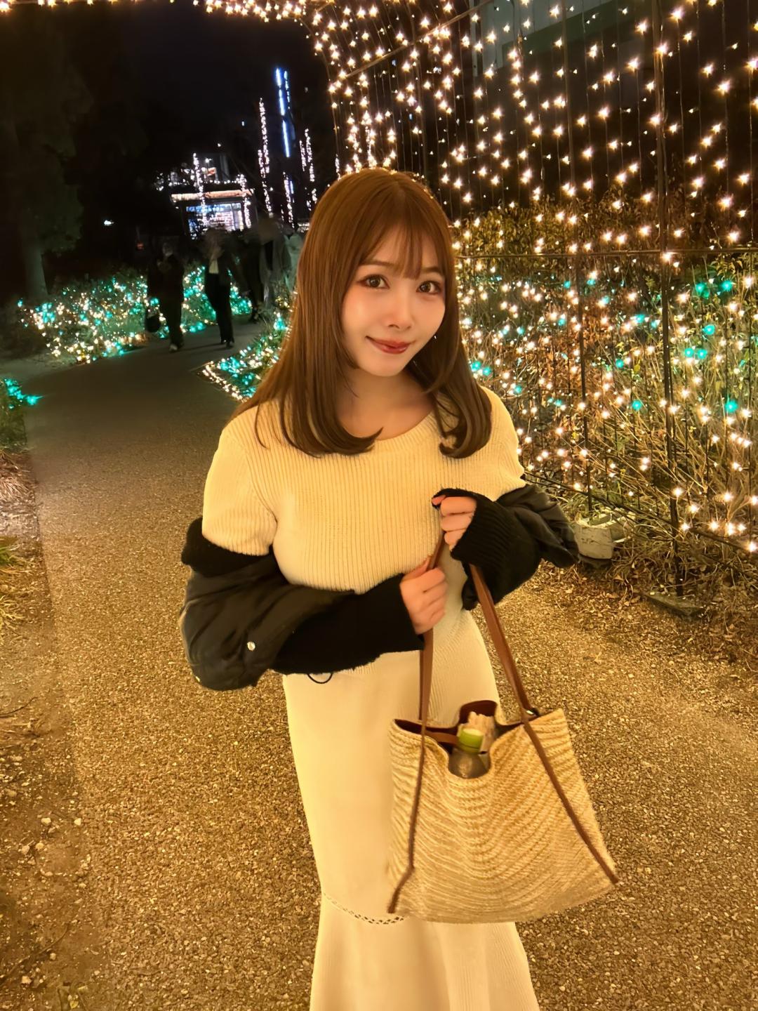 夏芽さき(夏芽咲,Natsume Saki)