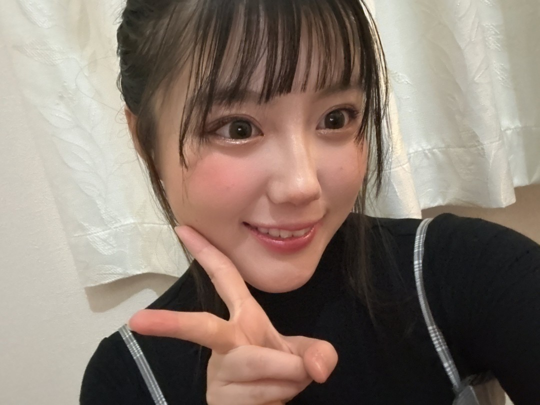 小鈴みかん(Kosuzu Mikan)
