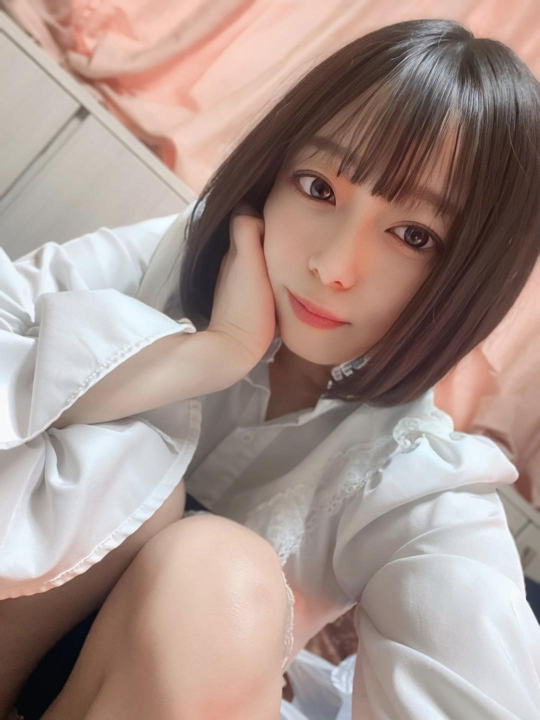 月乃あや(Tsukino Aya)