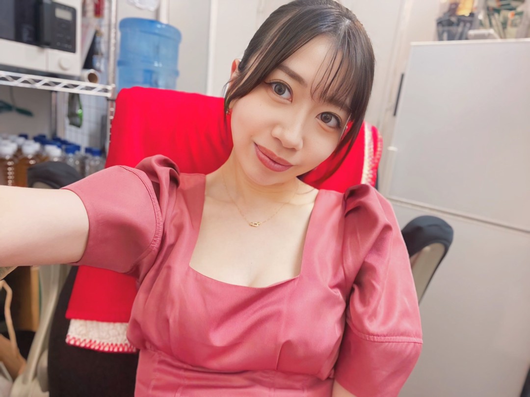 大浦真奈美(Oura Manami)