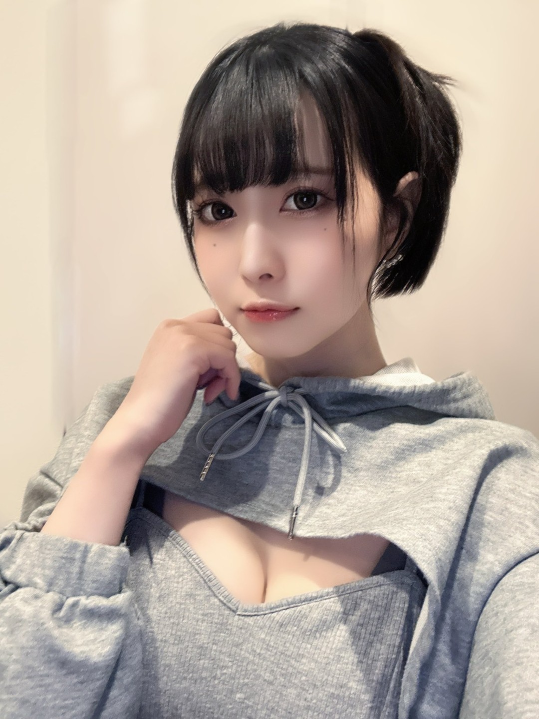 白羅冬萌(白罗冬萌,Shira Tomo)