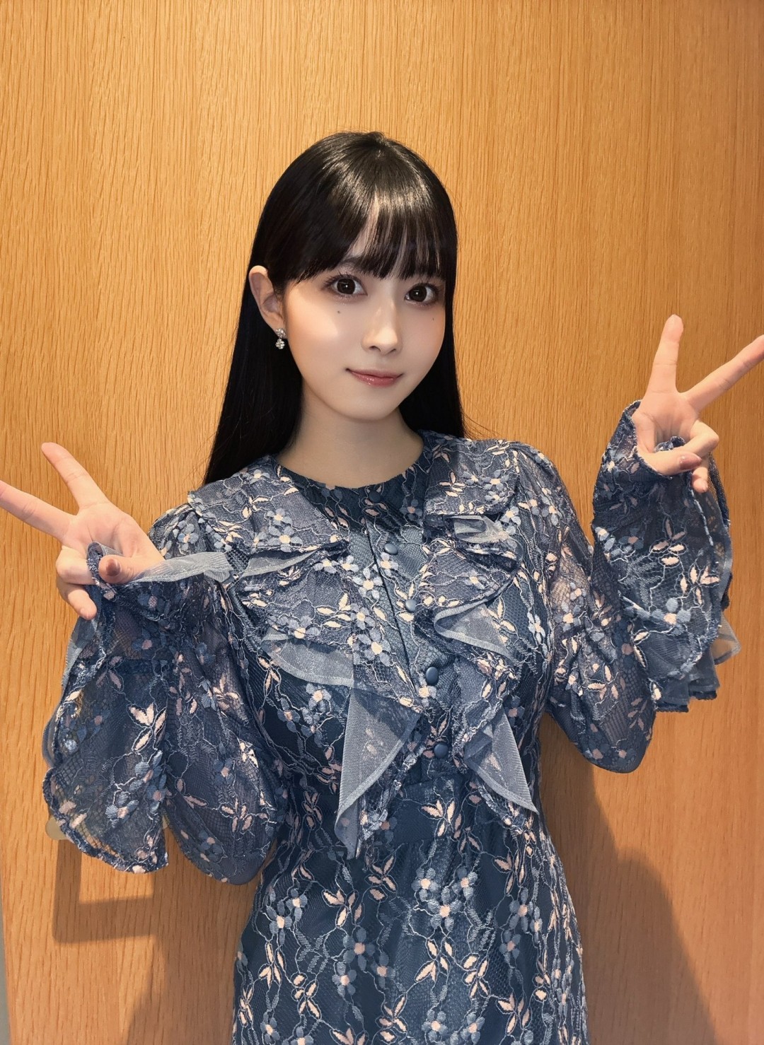 白羅冬萌(白罗冬萌,Shira Tomo)