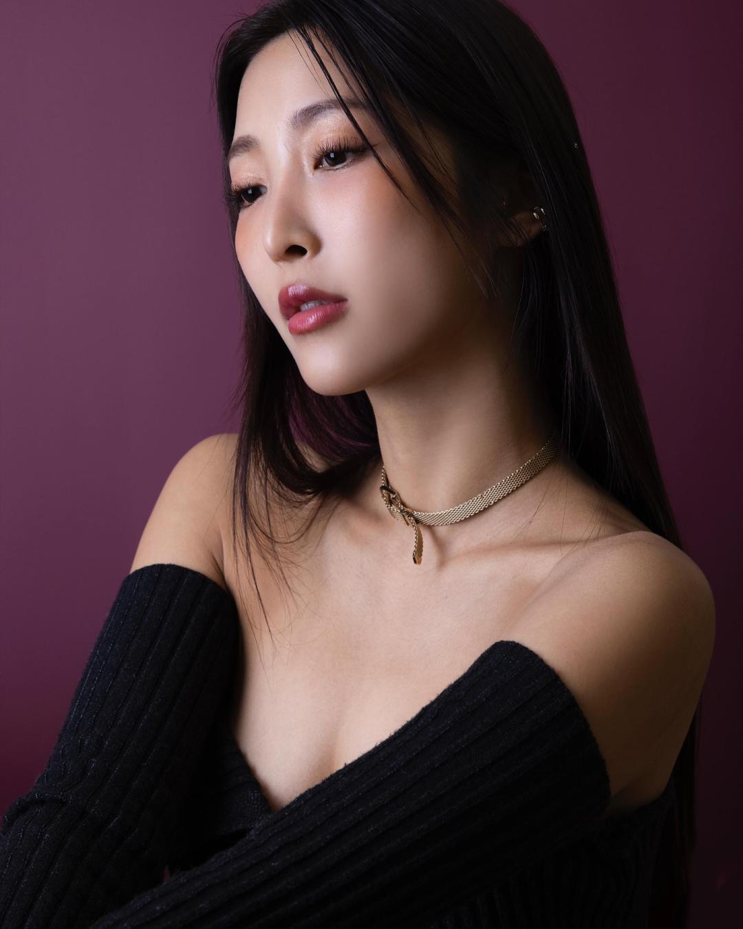 水稀美里(水川スミレ,Mizukawa Sumire)