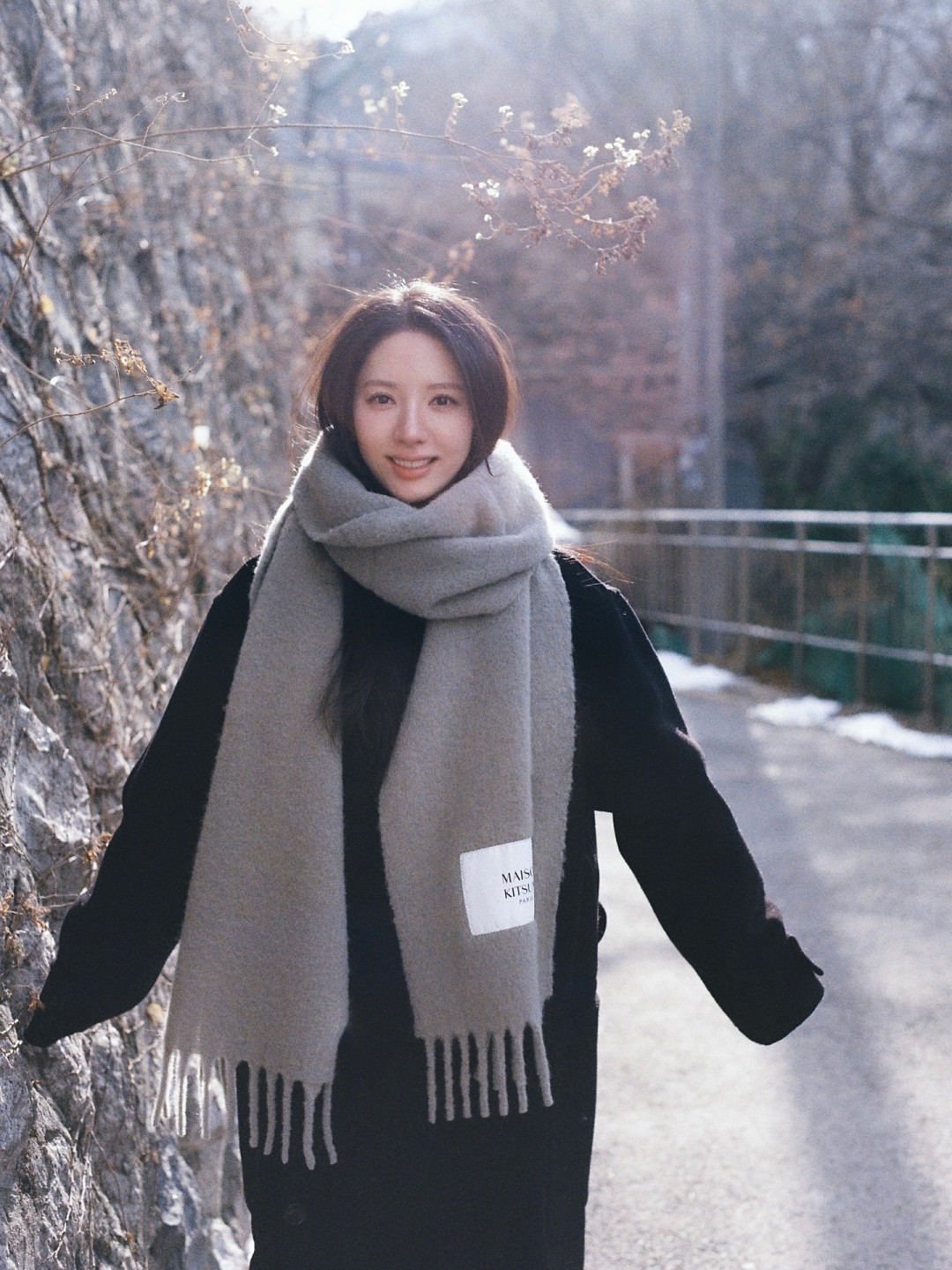 金知妍,Bona