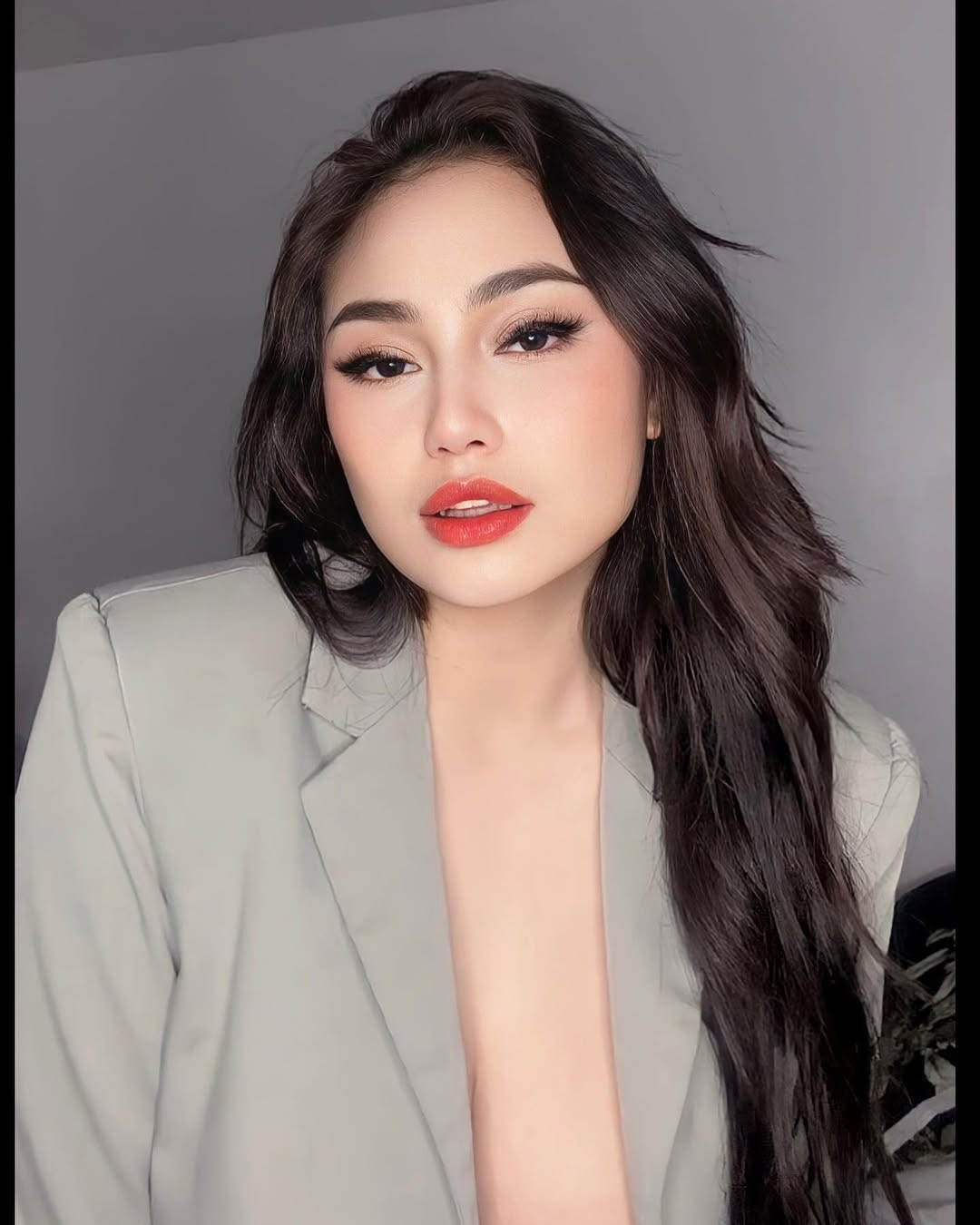 齐亚·萨莫拉(Zia Zamora)