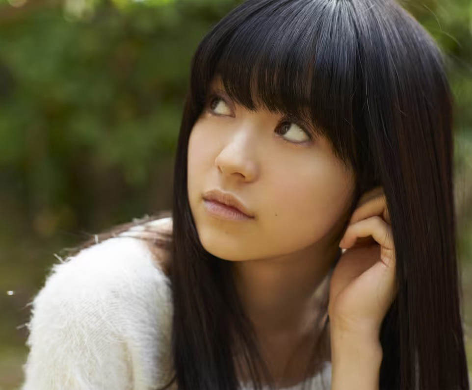 Rina Aizawa(逢泽莉娜,逢沢りな)