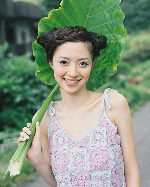 Rina Aizawa(逢泽莉娜,逢沢りな)
