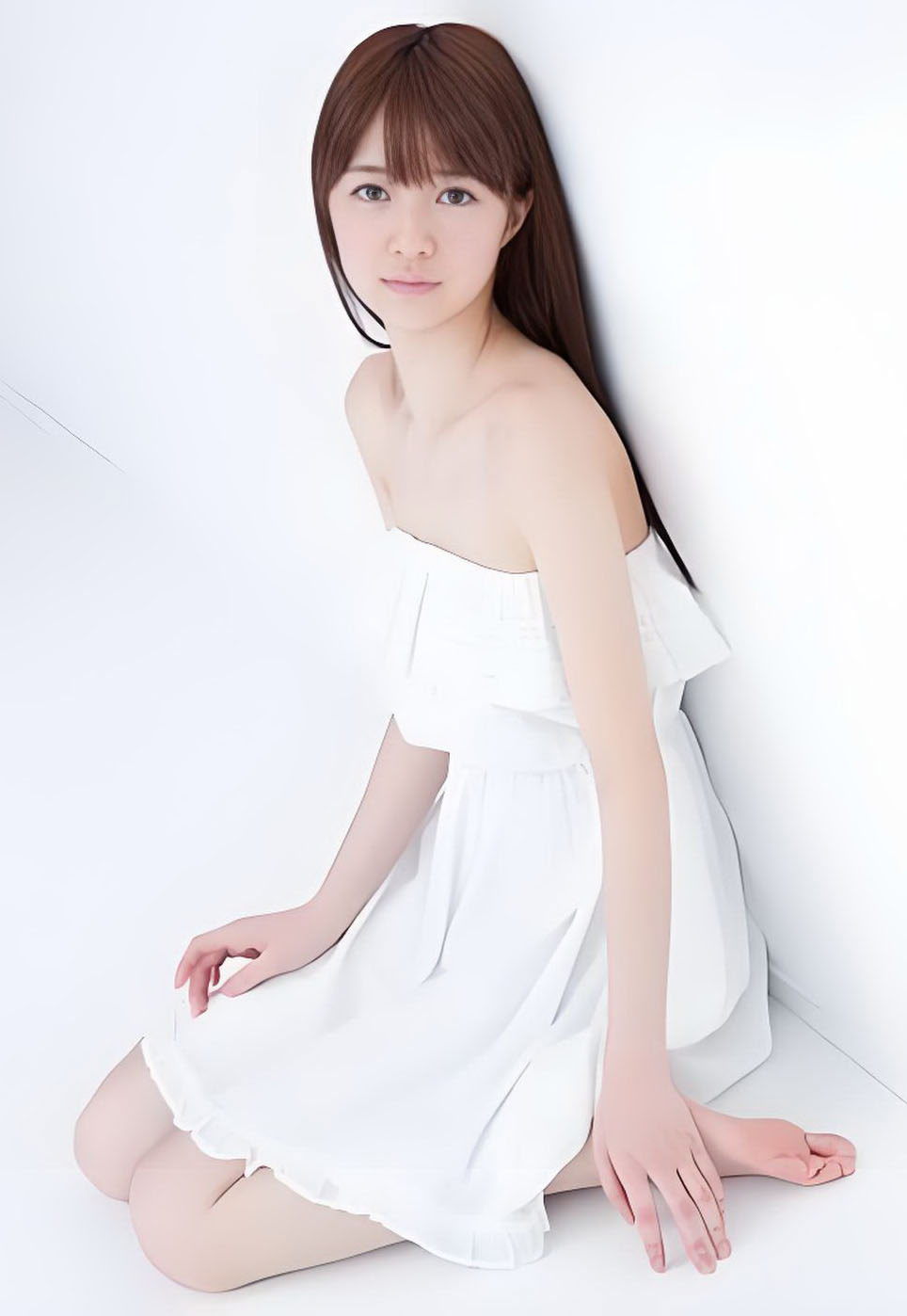 Rina Aizawa(逢泽莉娜,逢沢りな)