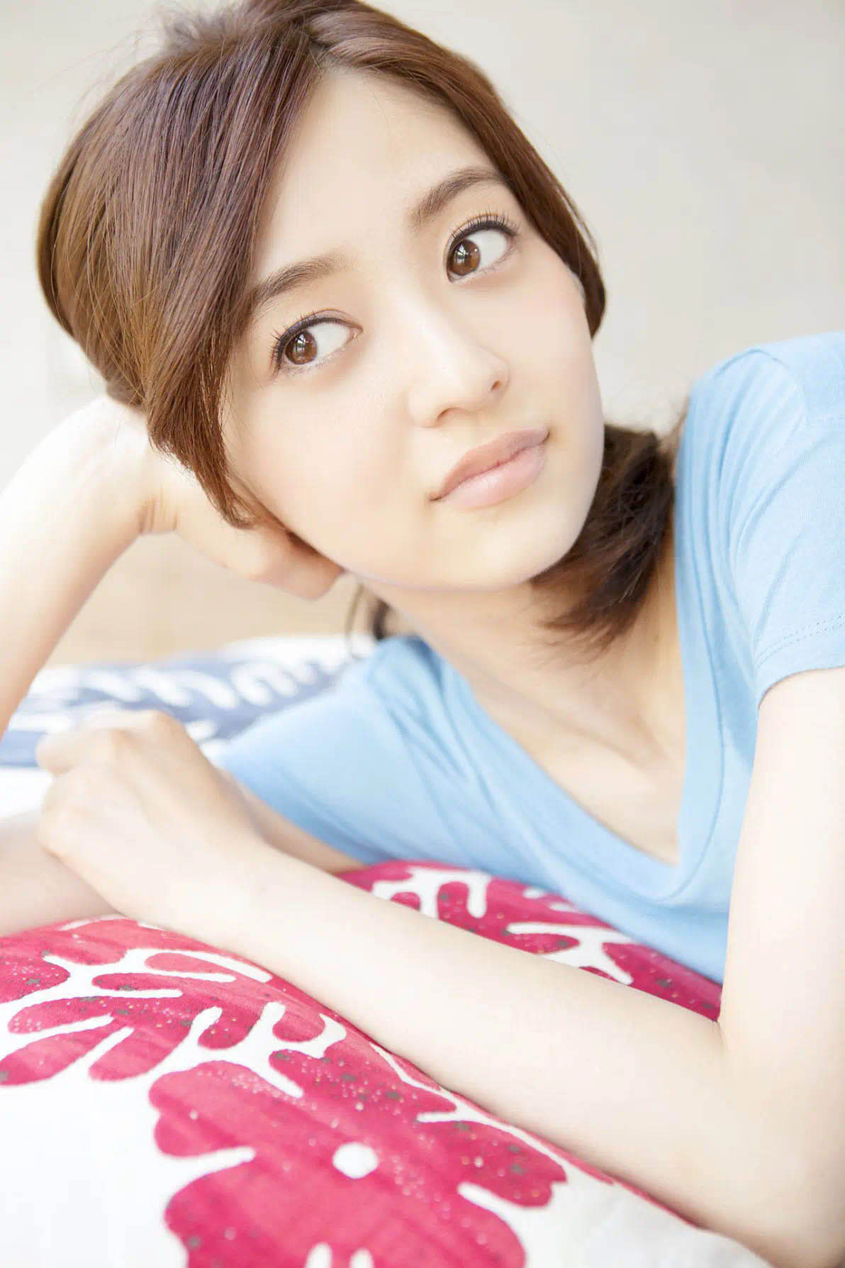 Rina Aizawa(逢泽莉娜,逢沢りな)