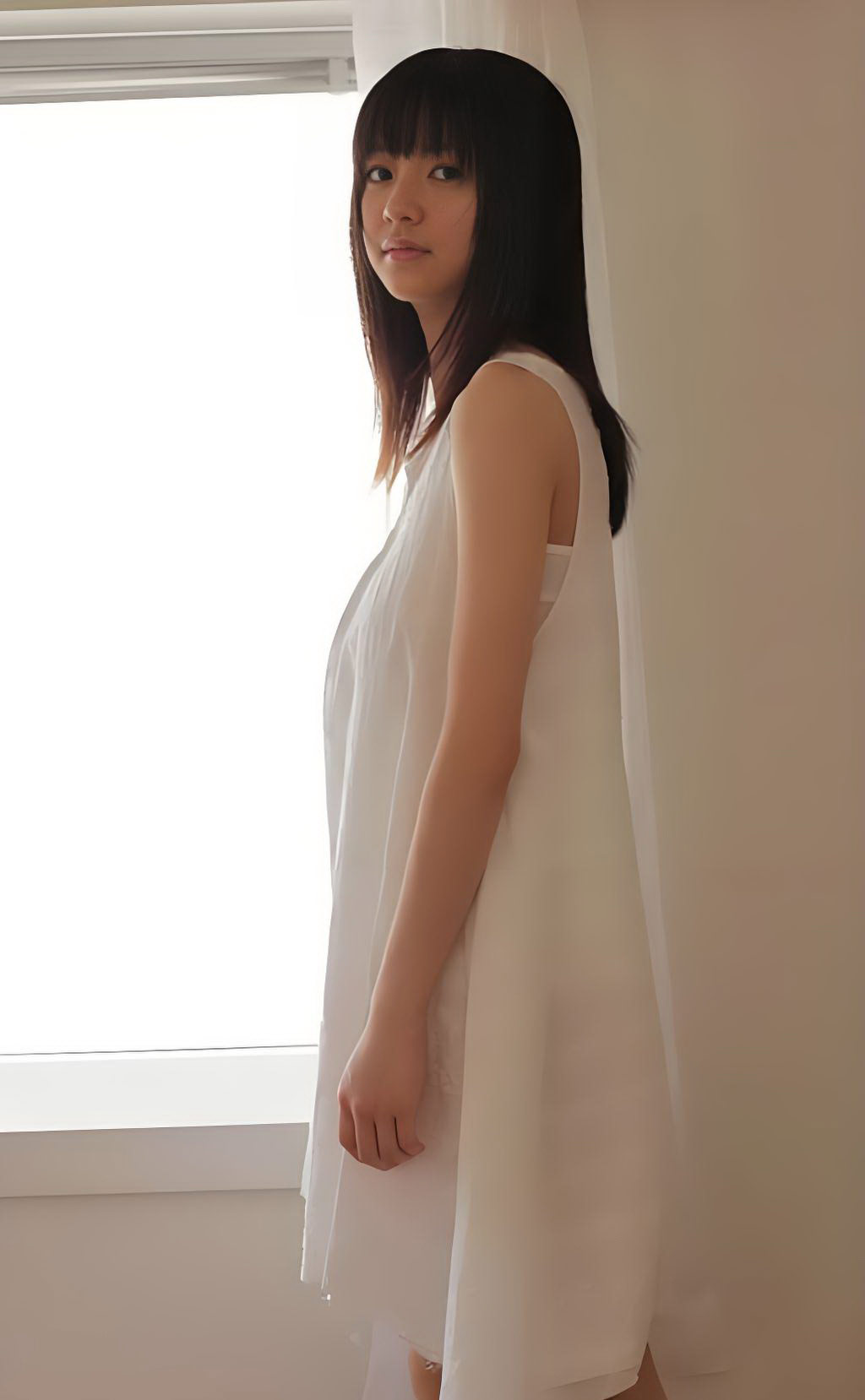Rina Aizawa(逢泽莉娜,逢沢りな)