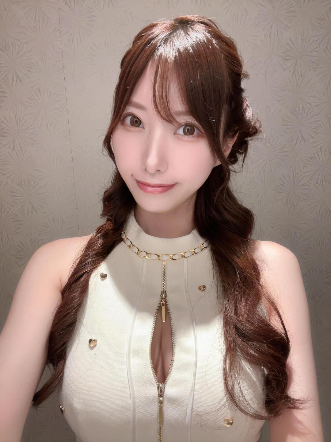 鹫见堇(鷲見すみれ,Sumi Sumire)