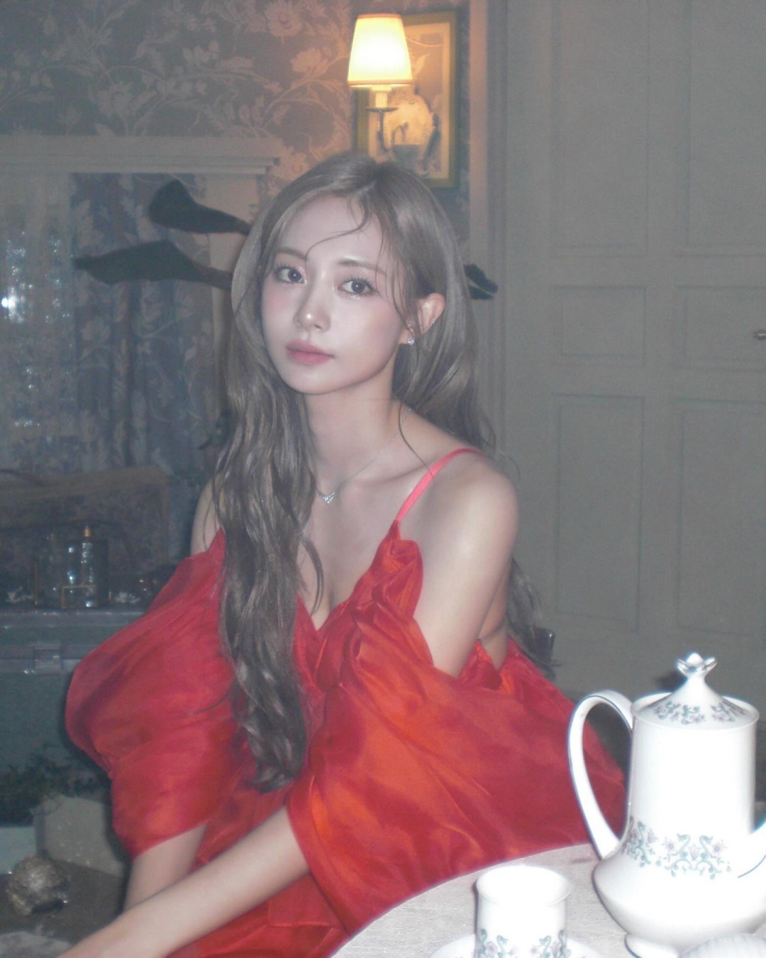 Chou Tzu-yu(周子瑜)