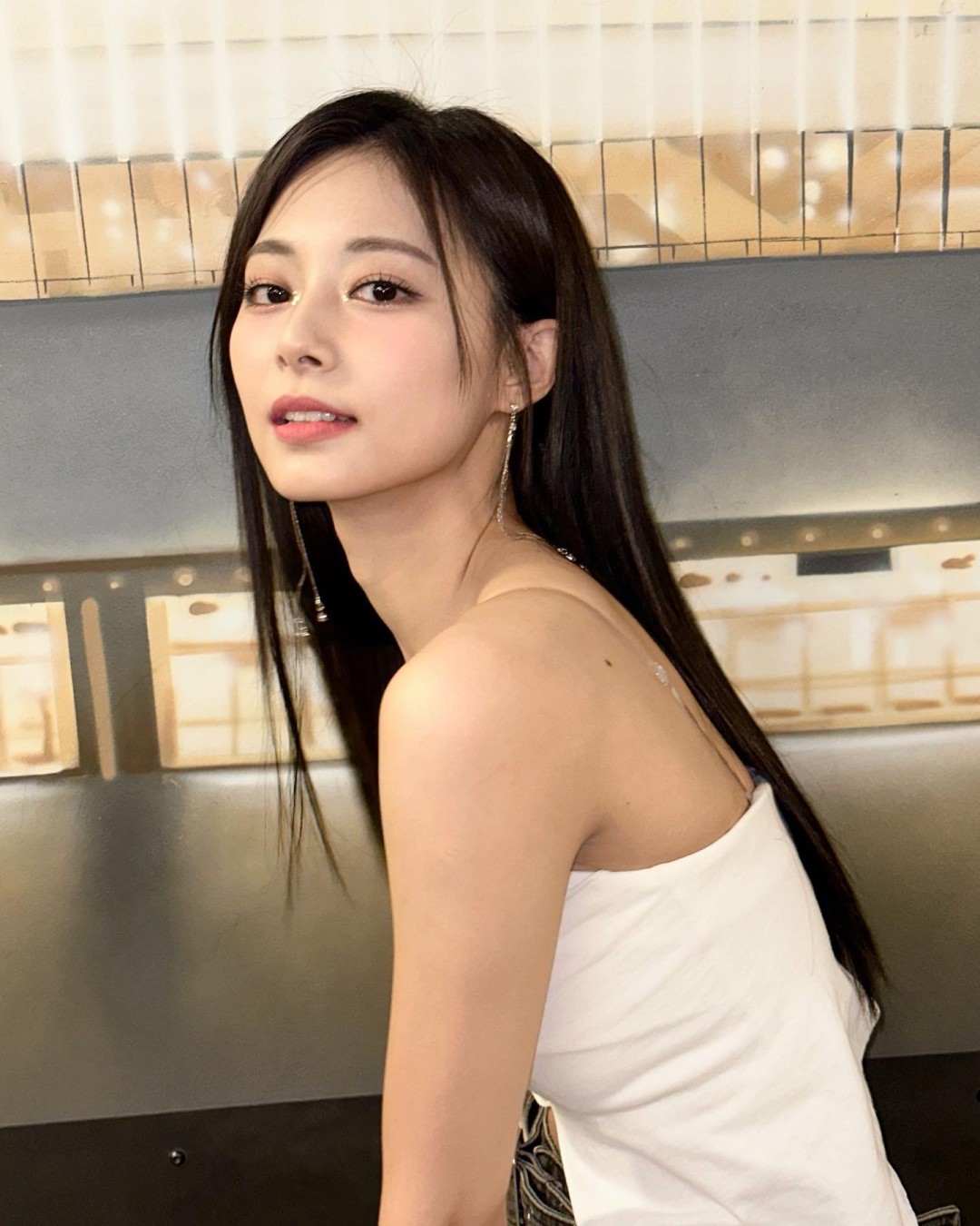 Chou Tzu-yu(周子瑜)