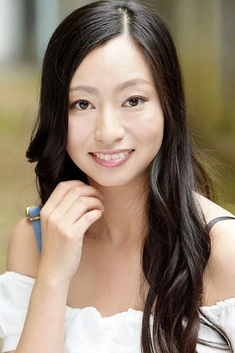 東尾真子(东尾真子,Higashio Mako)
