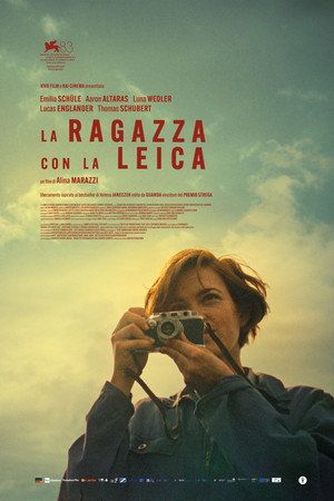La ragazza con la Leica
