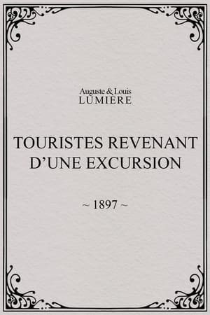 Touristes revenant d’une excursion