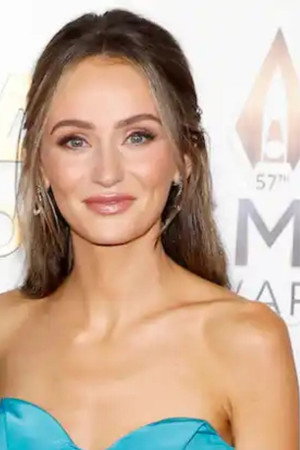 Lauren Bushnell