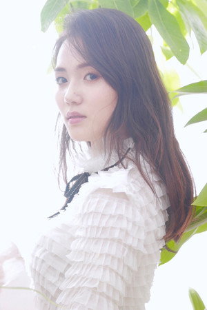 伍莹