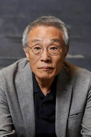 Sok-yong Hwang