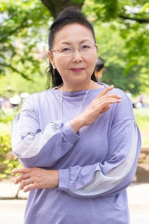 小牧リサ