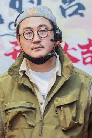 李南