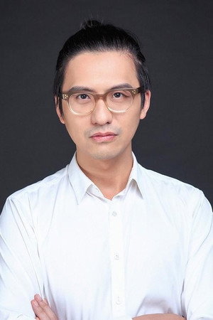 徐展雄