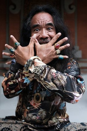 I Ketut Rina