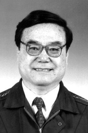 陈昌本
