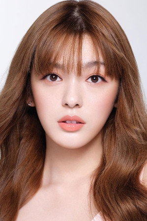 永井麻央