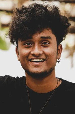 Uvaiz Khan