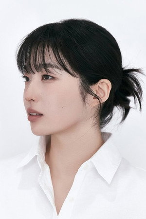 Kang Chae-yoon