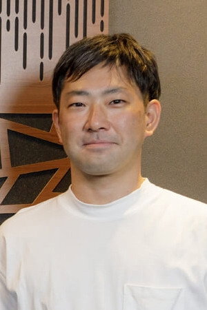 川越崇弘