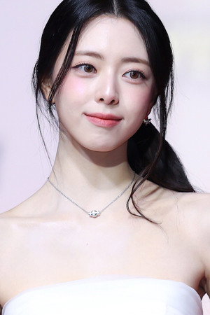 申有娜