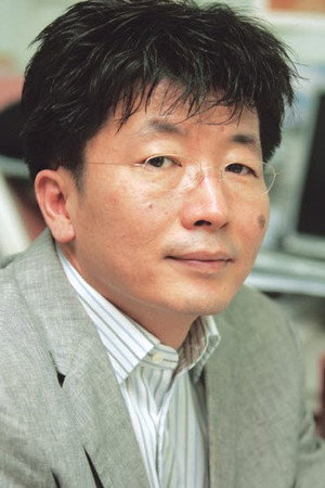 申哲