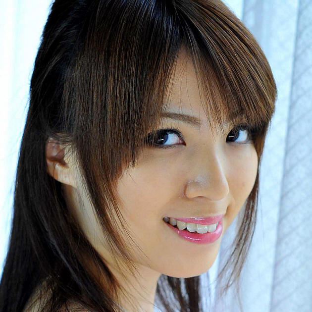 朝比奈マキ
