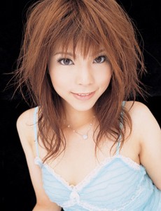 片瀬くるみ