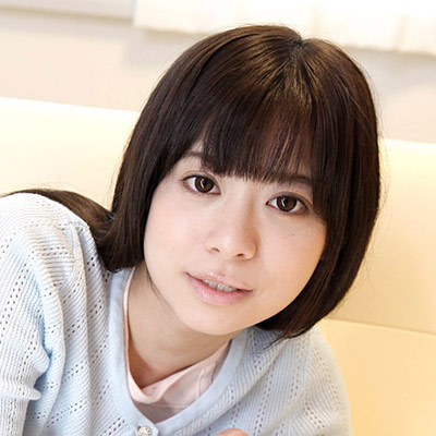 千野くるみ