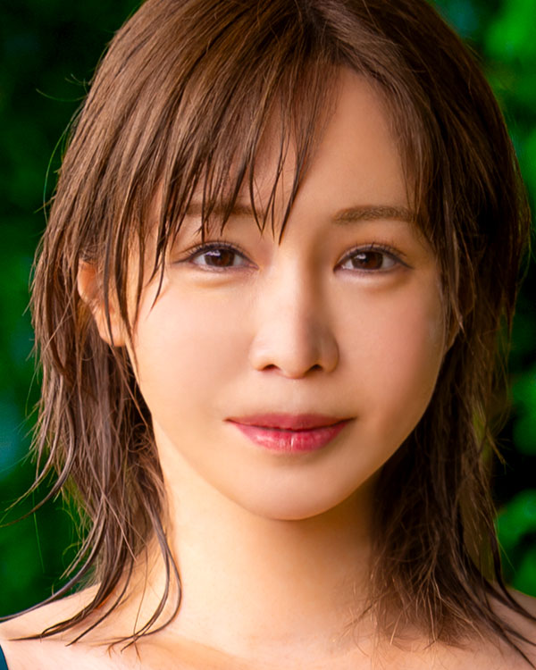 月城ゆら