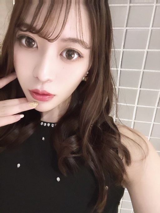 堤セリナ