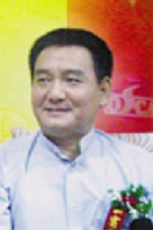 张伟