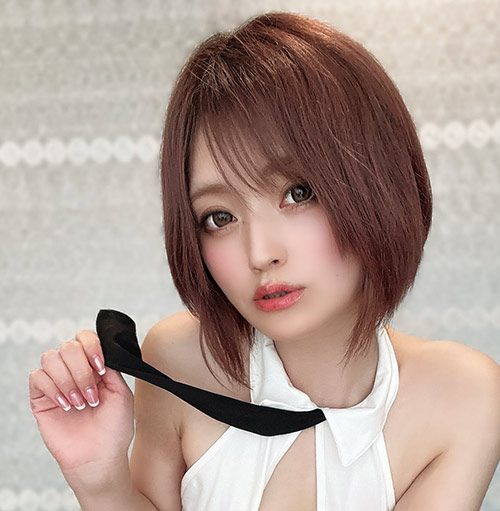 板垣あずさ