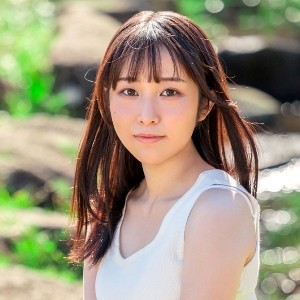 桐谷すずね