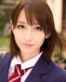成宮カナ