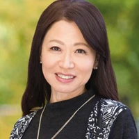 華山美里