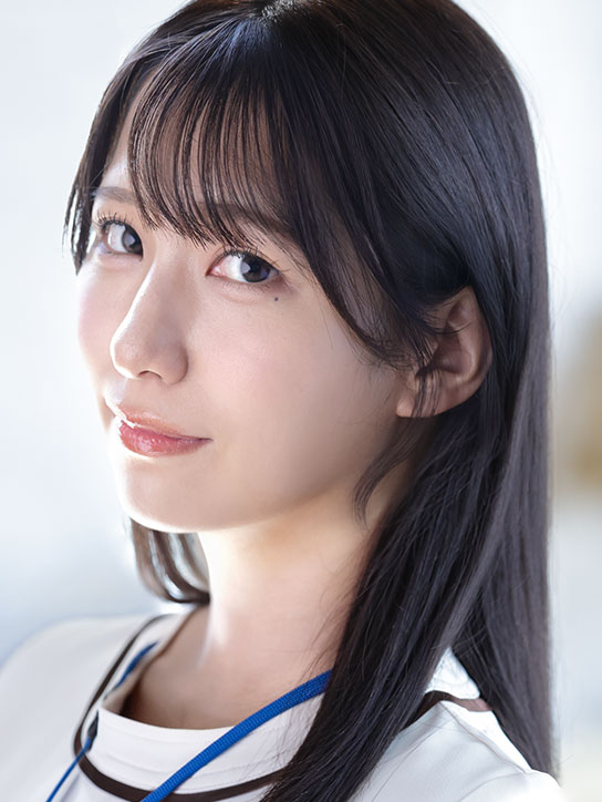 湊音かれん